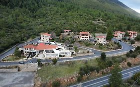 Menalia Villas&Suites ΚΤΗΜΑ ΚΟΥΜΠΟΥΡΗ